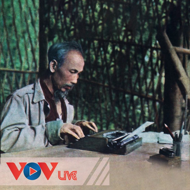 Những mẩu chuyện về phong cách Hồ Chí Minh