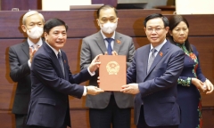 Công bố Tổng Thư ký, Chủ tịch Hội đồng Dân tộc và Chủ nhiệm Uỷ ban của Quốc hội