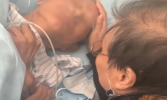 Cụ ông gần đất xa trời, cụ bà nói một câu ai cũng chảy nước mắt