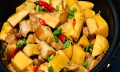 Thịt ba chỉ kho măng đơn giản mà ngon tuyệt