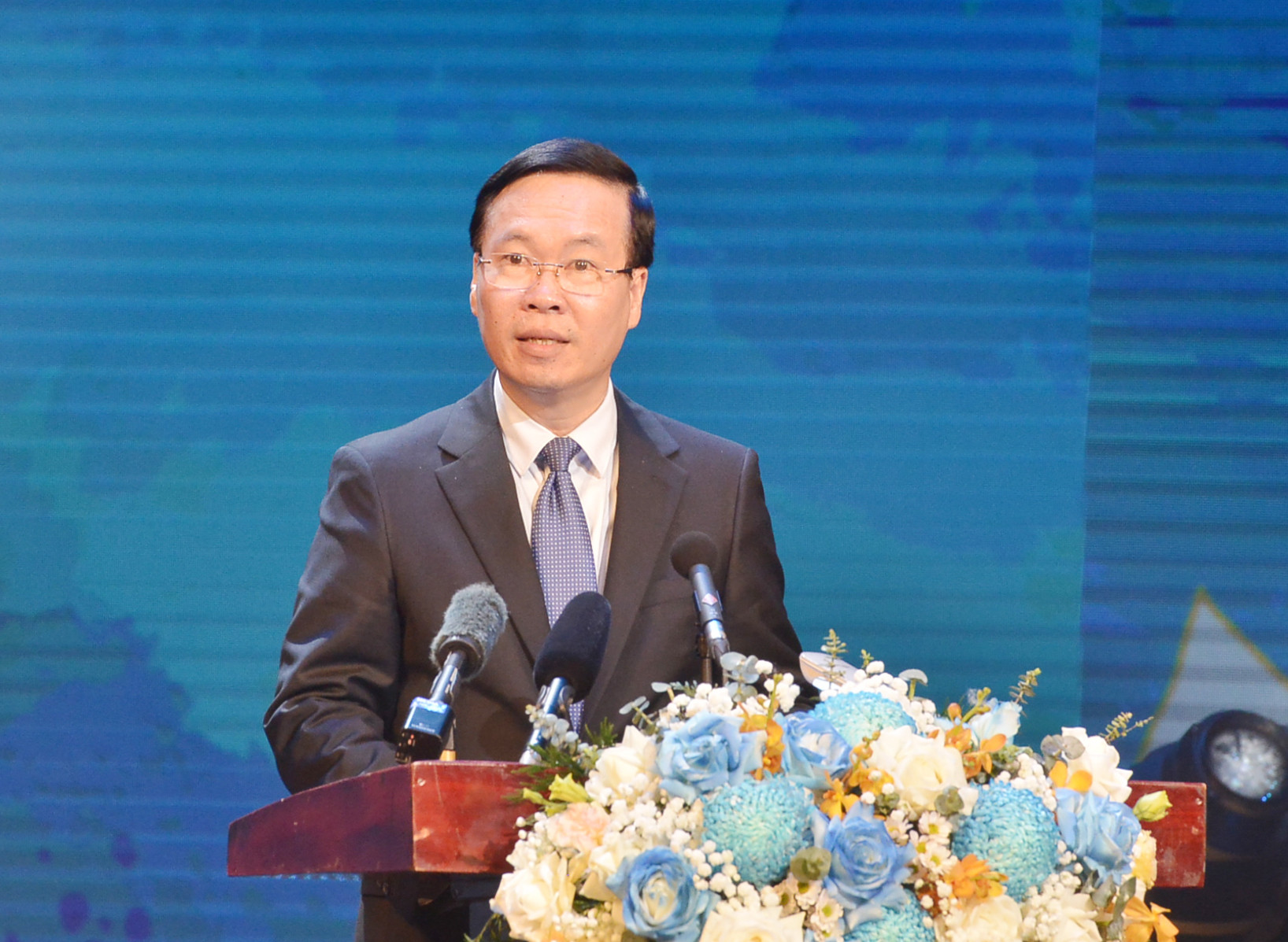 Bác sĩ trẻ 'bỏ phố về quê' và nỗ lực đẩy lùi hủ tục sinh con tại nhà ở vùng cao