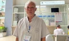 Người đàn ông mắc 3 bệnh ung thư
