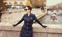 'Nữ hoàng ảnh lịch' Diễm My dạo phố Paris đón tuổi 60