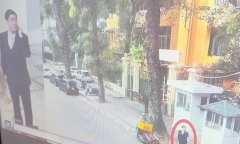 Công bố video cựu điều tra viên Hoàng Văn Hưng nhận chiếc cặp nghi chứa  450.000