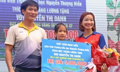 Nể phục Nguyễn Thị Oanh, thầy giáo ở TP.HCM tặng 1 tháng lương