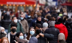 Pháp dự báo cả trăm nghìn ca mắc COVID-19 mỗi ngày đầu năm 2022