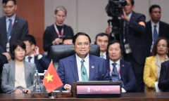 Thủ tướng dự Hội nghị Cấp cao ASEAN+3 và ASEAN với Mỹ, Canada