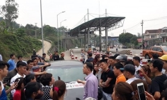 Người dân Thái Nguyên đi ô tô, xe máy diễu hành phản đối trạm BOT Bờ Đậu
