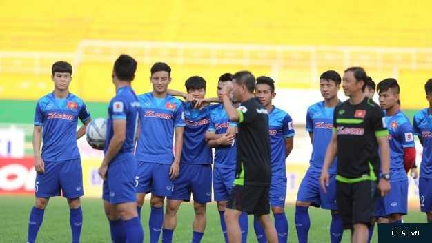 Ông Đinh La Thăng vui mừng với siêu phẩm của Công Phượng