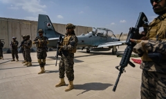 Mỹ bất ngờ bắt tay với Taliban tiêu diệt IS ở Afghanistan