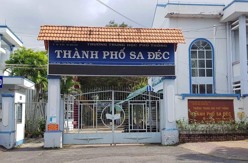 Vì sao Hà Nội, TP.HCM không bỏ thi vào lớp 10? 
