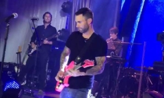 Adam Levine hát tại đám cưới xa hoa nhất hành tinh với cát xê 2 tỷ đồng