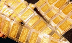 Giá vàng SJC chạm đáy một tháng