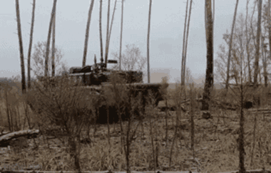Video xe tăng Nga khai hoả ở điểm nóng chiến sự Ukraine