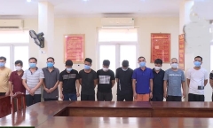 Bắc Ninh: 13 con bạc tụ tập sát phạt bất chấp đại dịch COVID-19