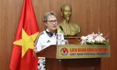 UEFA hỗ trợ VFF, VPF phát triển V-League