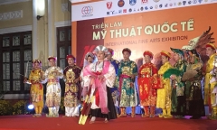 Tranh cãi quanh vụ hầu đồng trong trường Đại học Huế