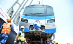 Video: Hai đoàn tàu cuối cùng tuyến metro Bến Thành - Suối Tiên cập cảng