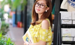 Video: Nữ MC thể thao khiến khán giả sởn da gà khi hát 'Anh cứ đi đi'