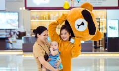 Nghe lời Thu Trang đóng giả gấu bông trêu fan, Sam nhận cái kết ‘đắng’