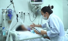 TP.HCM: Nhà hảo tâm chi trả viện phí cho hai ca ngộ độc botulinum