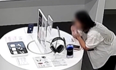 Dùng răng cắn đứt dây báo động, người phụ nữ lấy trộm chiếc iPhone