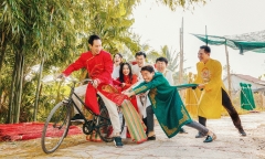 Lý Hải và dàn sao 'Lật mặt' mặc áo dài đón năm mới
