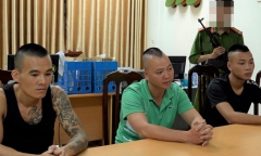 Bắt giữ nhóm cho vay nặng lãi đòi tiền bằng chiêu dìm con nợ xuống nước