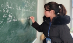 Thưởng Tết giáo viên: Nơi không có gì, nơi không đủ tiền tàu xe