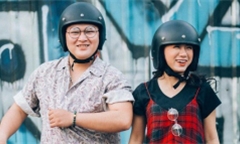 Chú rể 'khổng lồ' và cô dâu 'tí hon' đi gần 2000km chụp ảnh cưới gây 'sốt'