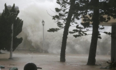 Vì sao siêu bão Mangkhut không đổ bộ vào Việt Nam?