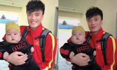 U23 Việt Nam 'phát sốt' với bé con má phính tại Hàn Quốc