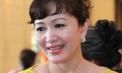 'Bà cố vấn' Minh Hòa kể chuyện mải diễn quên sinh con