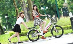 Xe đạp điện Topbike và Ecogo tặng tiền dịp Quốc Khánh