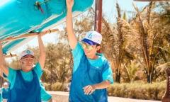 Nhân viên vừa thử việc, công ty yêu cầu đóng tiền đi team building