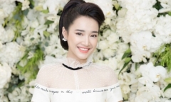 Bỏ mặc scandal của Trường Giang - Nam Em, Nhã Phương xinh tươi dự sự kiện