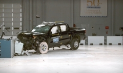 Ford Ranger, Jeep Gladiator bị đánh giá kém an toàn cho người ngồi sau