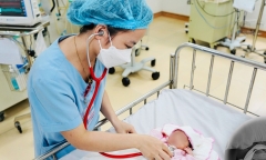Cứu sống mẹ con sản phụ bị rau bong non thể nặng