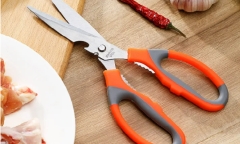 Lỗ khuyết, lỗ răng cưa trên kéo dùng để làm gì?
