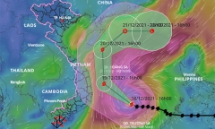Bão số 9 giật cấp 17 cách Phú Yên 270km, miền Trung bắt đầu mưa to