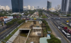 Nút giao trăm tỷ ở TP.HCM khởi động trở lại