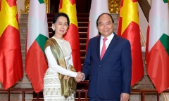 Thủ tướng hội đàm với Cố vấn Nhà nước Myanmar