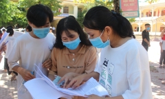 Hơn 1.400 thí sinh rạng rỡ hoàn thành bài thi Năng khiếu báo chí