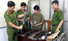 Rao bán công khai vũ khí trên mạng, vì sao khó xử lý hình sự?