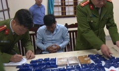 Phát hiện 3 bánh heroin, 14.000 viên ma tuý tổng hợp trong nhà trùm ma túy xứ Nghệ