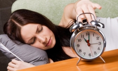 Khi bị thiếu ngủ có nên ngủ bù?