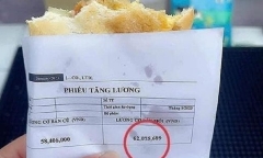 Buổi sáng ăn cái bánh mỳ này thì nuốt sao nổi?