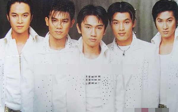 Nữ nghệ sĩ từng nhận cát-xê 1 cây vàng/đêm hát, giờ đi dọn vệ sinh, làm móng dạo