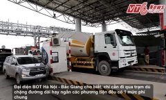 Video: Xe máy 'lượn như ruồi' trước mũi ô tô trên BOT Hà Nội - Bắc Giang