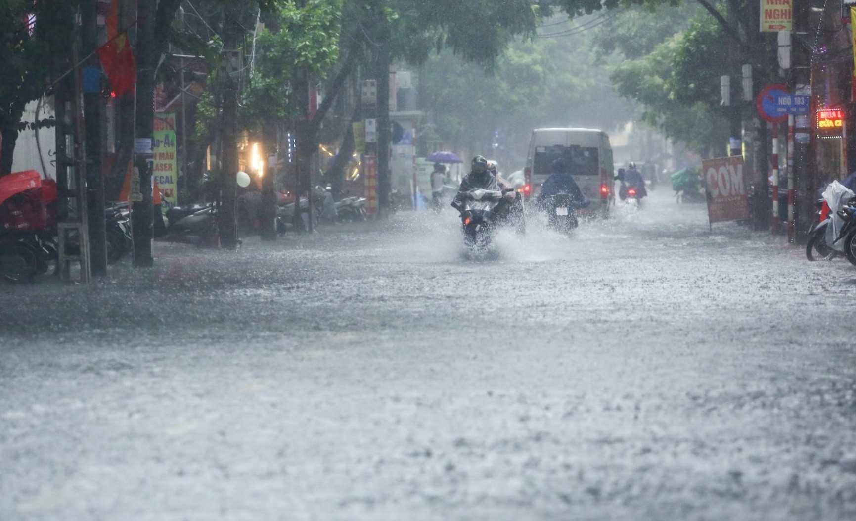 Tin mưa dông nhiều nơi và dự báo thời tiết 10 ngày từ chiều 10/6 đến 19/6